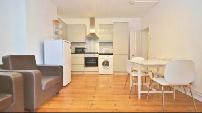 4 Bedroom Flat To Rent In Sertima House, Poynders Gardens, SW4