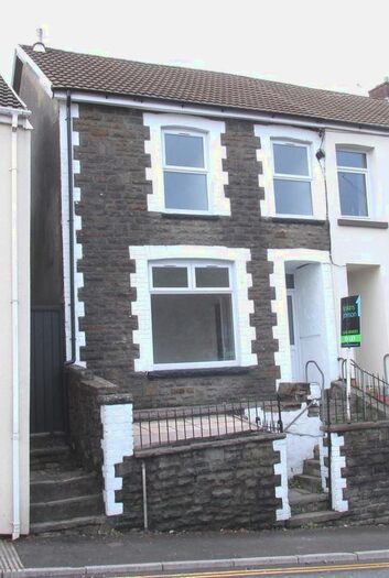 3 Bedroom Property To Rent In Penrhys Road, Tylorstown, Ferndale CF43