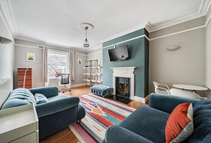 2 Bedroom Apartment For Sale In St. Stephens Road, Cheltenham, Gloucestershire, GL51