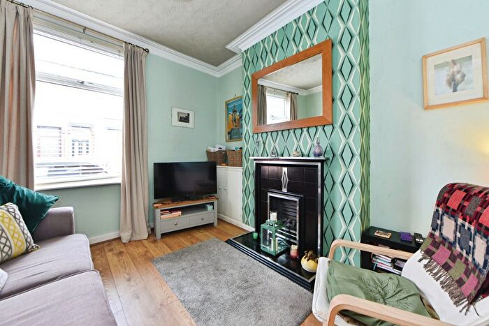 3 Bedroom Terraced House For Sale In Sheerness Street, Manchester, M18