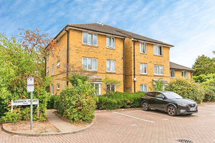 2 Bedroom Flat For Sale In Malyons Road, London, SE13
