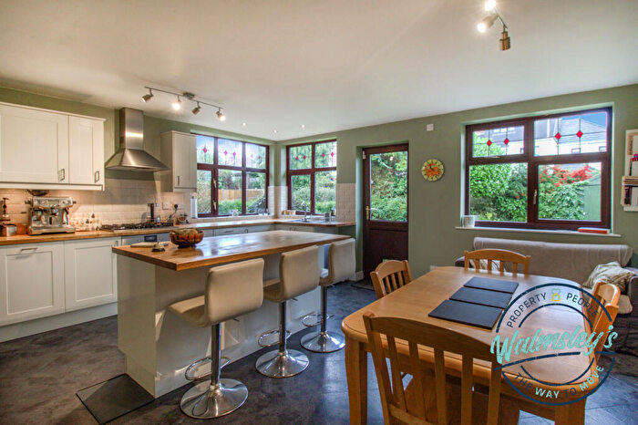 5 Bedroom Semi Detached House For Sale In Grasmere Avenue, Coventry, CV3