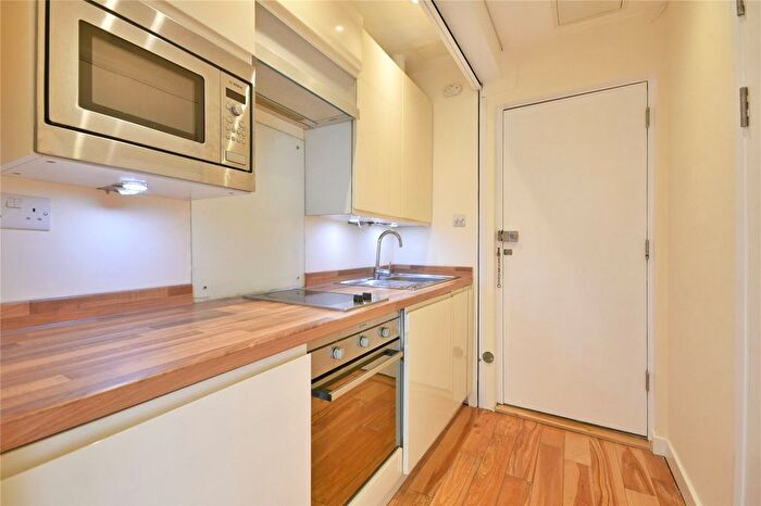 Studio To Rent In Iverson Road, West Hampstead, NW6