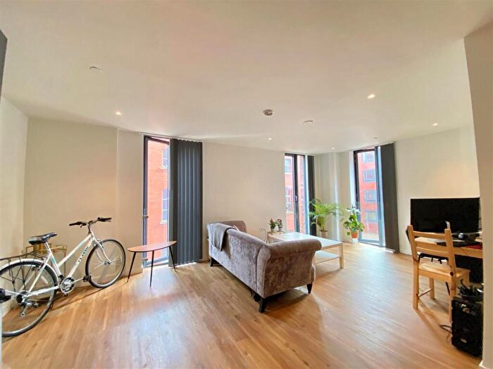 2 Bedroom Apartment To Rent In Mount Yard, Old Mount Street, Manchester, M4