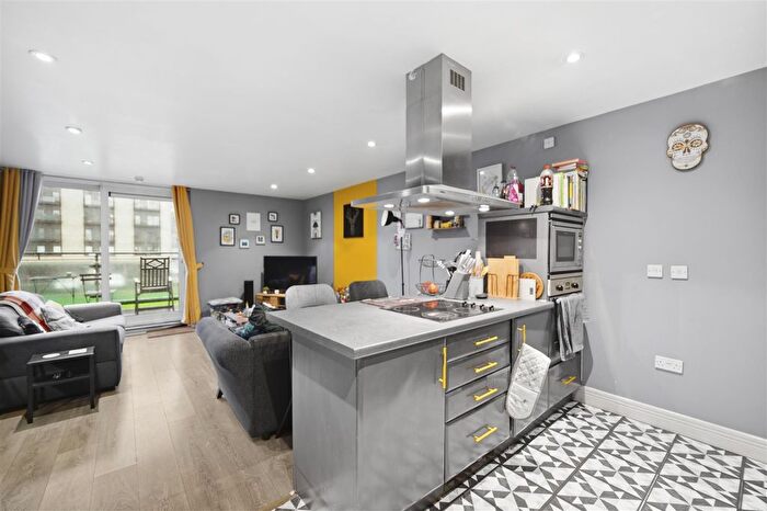 2 Bedroom Flat For Sale In Ferry Court, Cardiff Bay, Cardiff, CF11