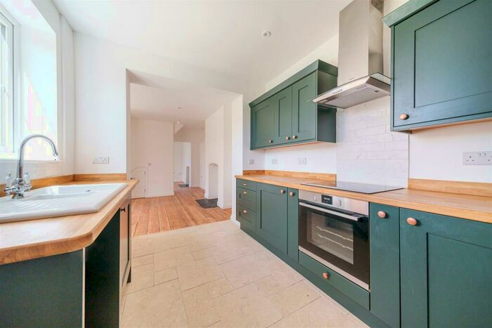 4 Bedroom End Of Terrace House For Sale In Fifehead Magdalen, Gillingham, SP8