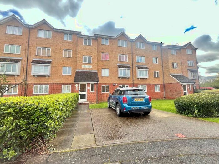 1 Bedroom Flat To Rent In Chaffinch Close, London, N9