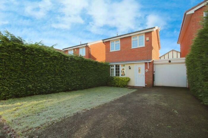 2 Bedroom Link Detached House To Rent In Mainwaring Drive, Wilmslow, Cheshire, SK9