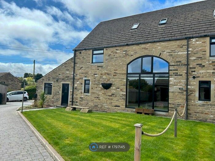 5 Bedroom Semi-Detached House To Rent In Warrenhouse Lane, Huddersfield, HD3