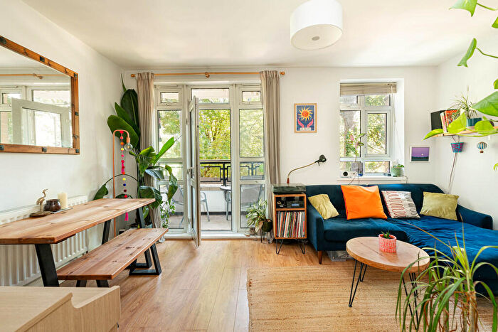 2 Bedroom Apartment For Sale In Champion Hill, London, SE5