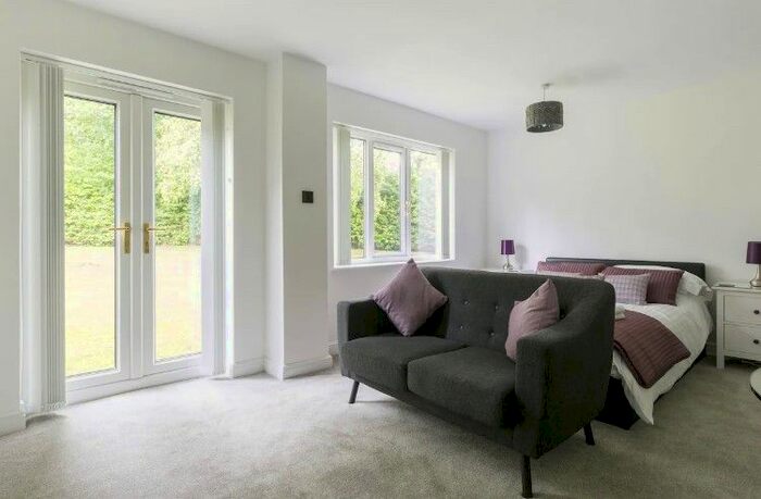 Studio To Rent In Kendal Grove, Solihull B92