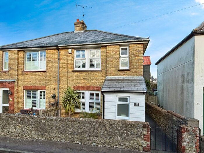 2 Bedroom Semi Detached House For Sale In Windmill Street, Hythe, CT21