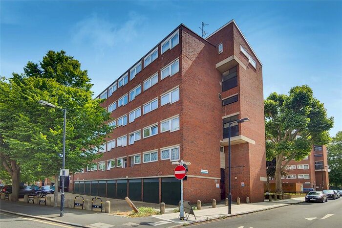 1 Bedroom Flat To Rent In Guthrie Court, Morley Street, Southwark, London, SE1