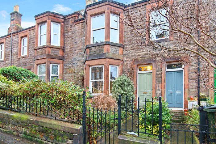2 Bedroom Flat For Sale In Restalrig Road, Edinburgh, EH6