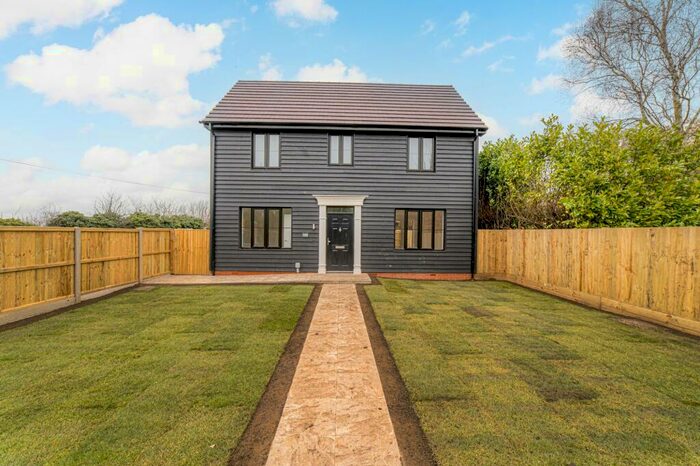 4 Bedroom Detached House For Sale In The Street, Canterbury, CT3