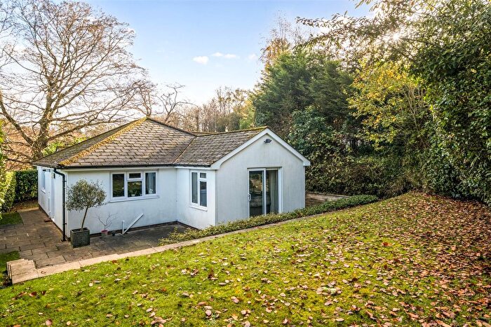 2 Bedroom Detached Bungalow To Rent In Churt Road, Hindhead, GU26