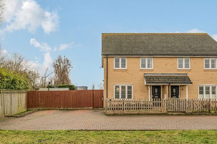 3 Bedroom Semi-Detached House For Sale In Oatlands, Orwell, SG8