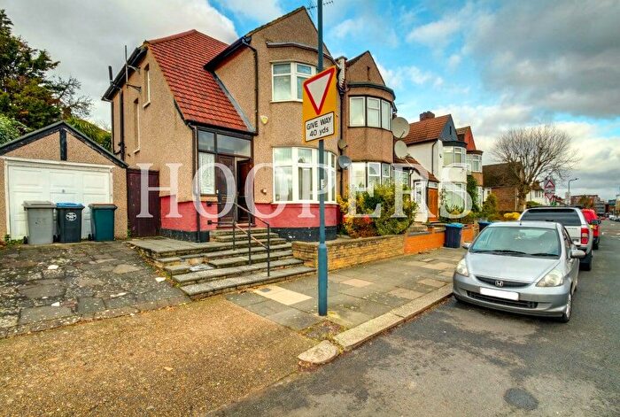 3 Bedroom Semi-Detached House For Sale In Dollis Hill Avenue, London, NW2