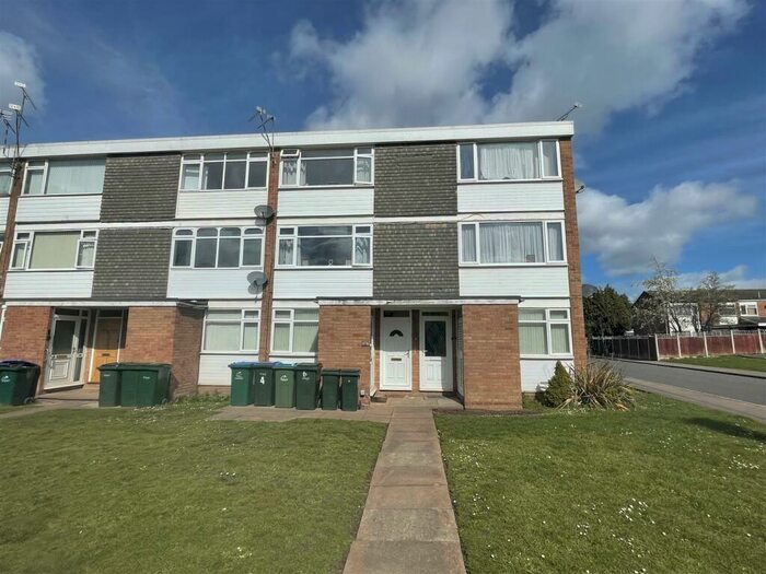 2 Bedroom Maisonette To Rent In Darnford Close, Walsgrave, Coventry, CV2