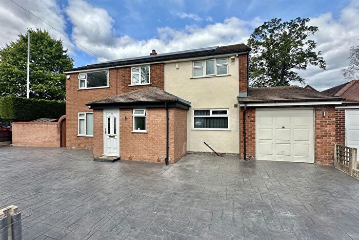 5 Bedroom Detached House For Sale In Highfield Road, Cheadle Hulme, Cheadle, SK8