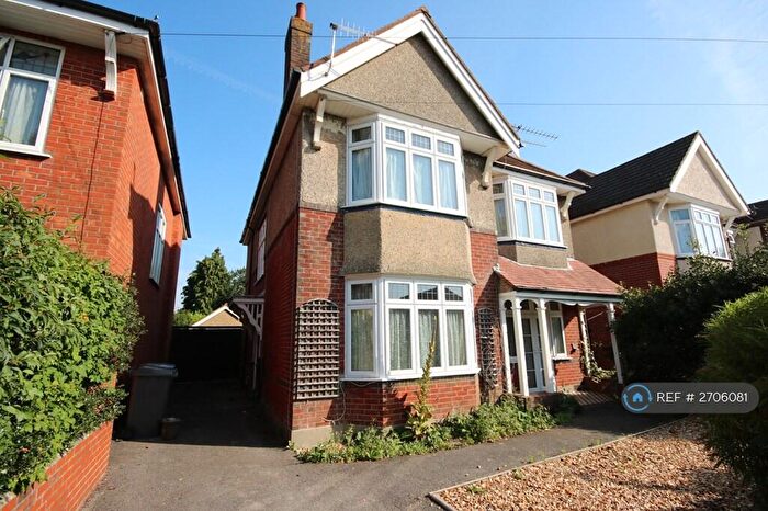 7 Bedroom Detached House To Rent In Fernside Road, Bournemouth, BH9