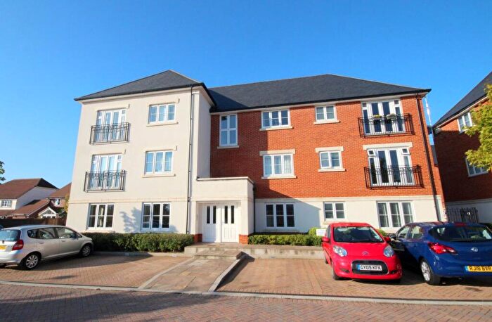 2 Bedroom Apartment To Rent In Longhurst House, Highwood, RH12