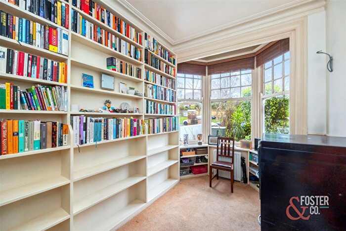 5 Bedroom Detached House For Sale In Surrenden Road, Brighton, BN1