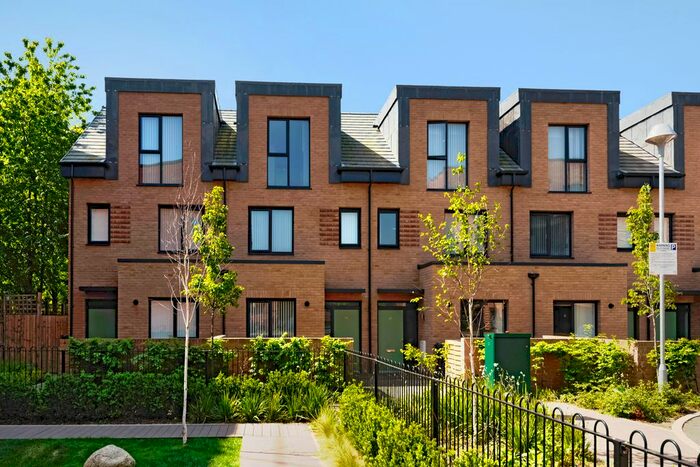 3 Bedroom Terraced House To Rent In Reynard Way, Brentford, Brentford, TW8