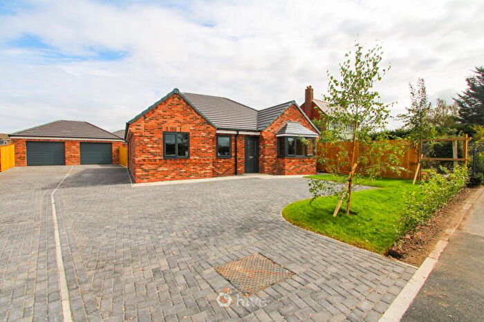 4 Bedroom Detached Bungalow For Sale In New Road, Branton, Doncaster, DN3