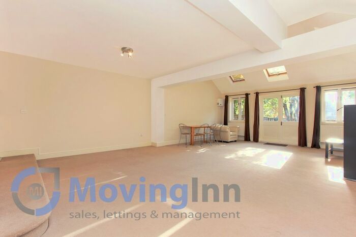 2 Bedroom Property To Rent In Gleneldon Road, Streatham Hill, SW16