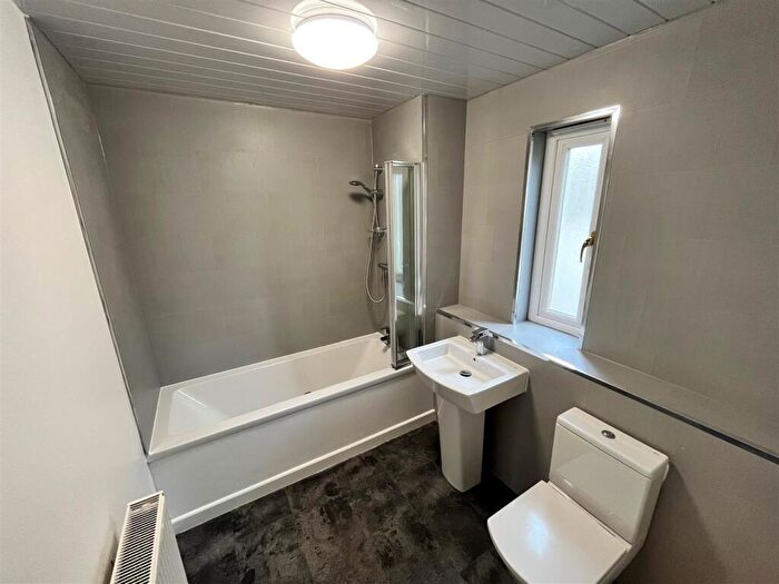 3 Bedroom Terraced House To Rent In Ben Nevis Way, Cumbernauld, Glasgow, G68