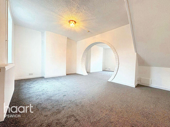 3 Bedroom Terraced House For Sale In Wherstead Road, Ipswich, IP2