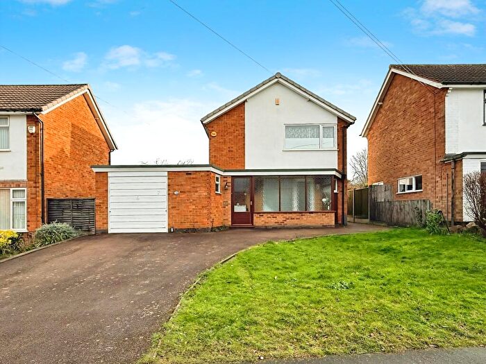 3 Bedroom Detached House For Sale In Vandyke Road, Oadby, LE2