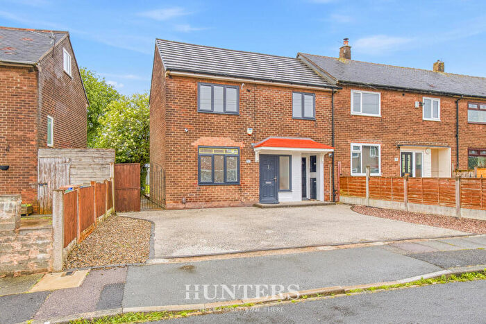 3 Bedroom End Of Terrace House For Sale In Gatesgarth Road, Middleton, Manchester, M24