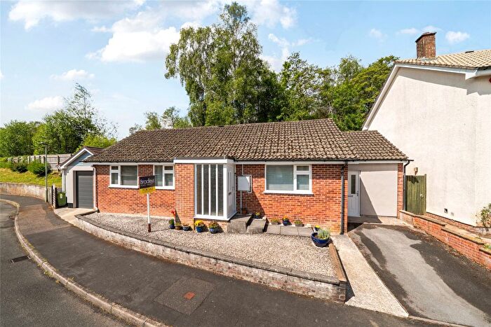 3 Bedroom Detached Bungalow For Sale In Kiln Road, Bovey Tracey, Newton Abbot, Devon, TQ13