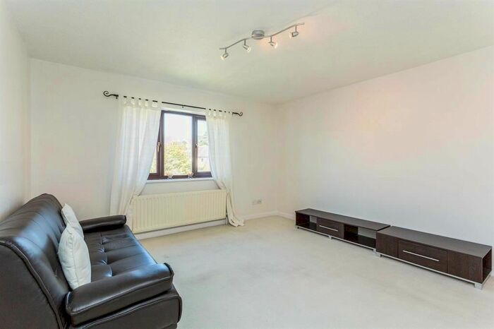 Studio To Rent In Elmer Road, Middleton-On-Sea, Bognor Regis, PO22