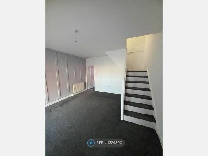 2 Bedroom Terraced House To Rent In Sydenham Road, Hartlepool, TS25