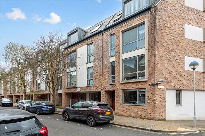 1 Bedroom Flat For Sale In Liberty Street, London, SW9