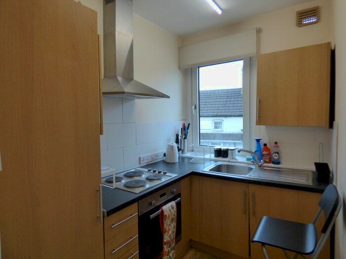 1 Bedroom Flat To Rent In Newport Street, Old Town, Swindon, SN1