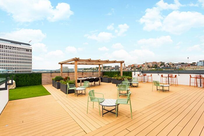 2 Bedroom Apartment To Rent In Hawkins & George, Bristol Bristol, BS1