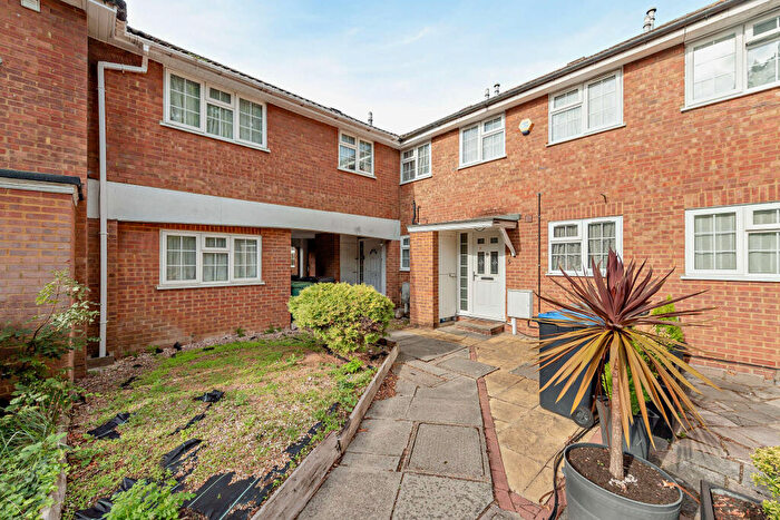 3 Bedroom Terraced House For Sale In Saddlers Mews, Wembley, HA0