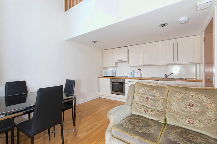 2 Bedroom Flat To Rent In Drummond Street, Edinburgh, EH8