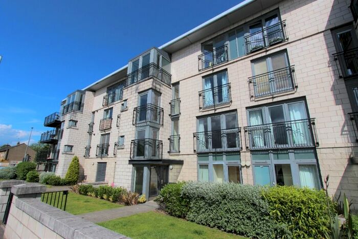 3 Bedroom Flat To Rent In West Granton Road, Granton, Edinburgh, EH5