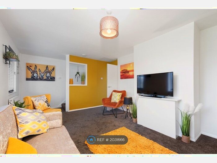 3 Bedroom Terraced House To Rent In The Brambles, West Drayton, UB7