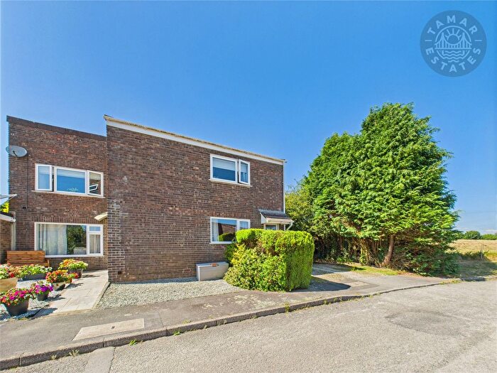 2 Bedroom Flat For Sale In Braeside Park, Dobwalls, Liskeard, PL14