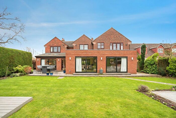 4 Bedroom Detached House For Sale In Hough Green Road, Widnes, WA8