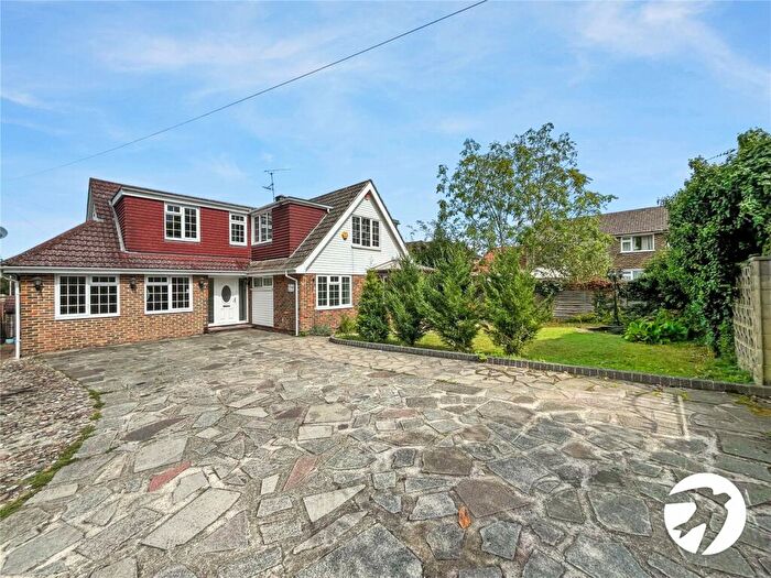 6 Bedroom Detached House To Rent In Mierscourt Road, Rainham, Gillingham, Kent, ME8