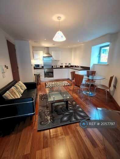 1 Bedroom Flat To Rent In St. George Building, Leeds, LS1