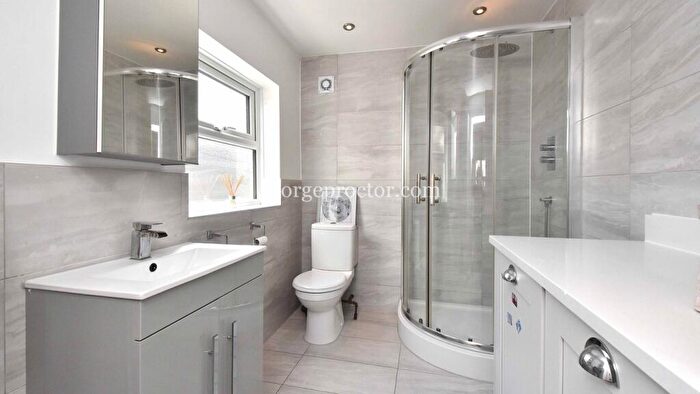 3 Bedroom Terraced House For Sale In Herbert Road, Bromley, BR2