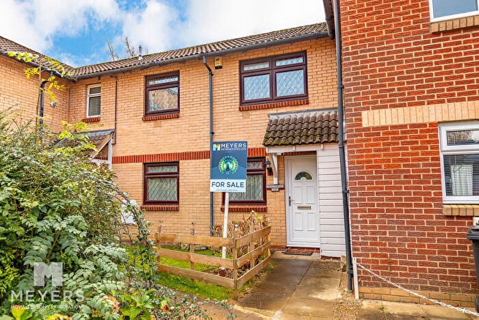 2 Bedroom Terraced House For Sale In Shawford Road, Bournemouth, BH8